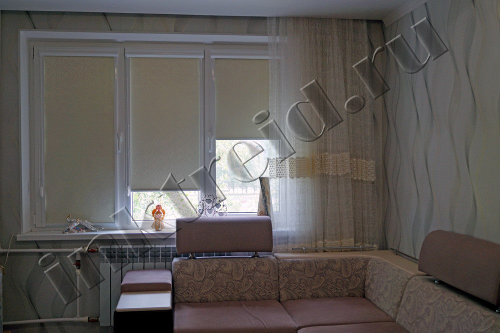 Затемняющие рулонные шторы в зал на заказ от Одежды для окон в Волгограде